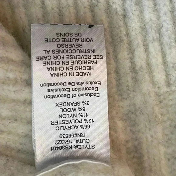 KUT from the Kloth Petra Pearl Button Cropped Cardigan Women’s Medium Classic Ch - Picture 10 of 13